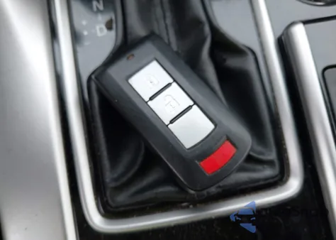 2019 Mitsubishi Eclipse Cross Se из США, поврежденный, VIN JA4AT5AAXKZ004100